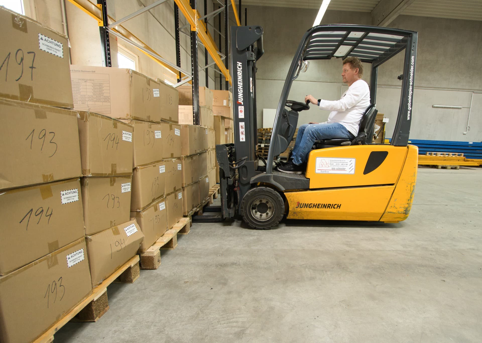 Einlagerung im alpexx Lager Düsseldorf